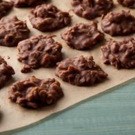 Chocolate Peanut Butter No Bake Cookies: Helen Ostrosky
