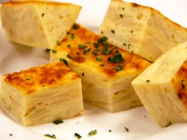 Tortilla Espanola (Spanish Omelet) Recipe | Food Network