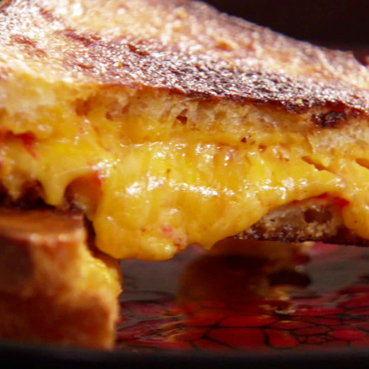 Bacon & Pimiento Grilled Cheese