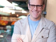 FNS7 Episode 1 Alton Brown - Host, Web Interview stills for Group Star Challenge at Farmers Market.