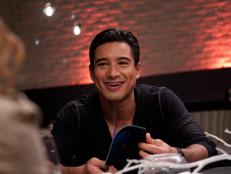 FNS7 Episode 1 Guest Celebrity Judge Mario Lopez talk to Selection Committee while waiting for Finalists to present dishes for Group Star Challenge meal at STK.