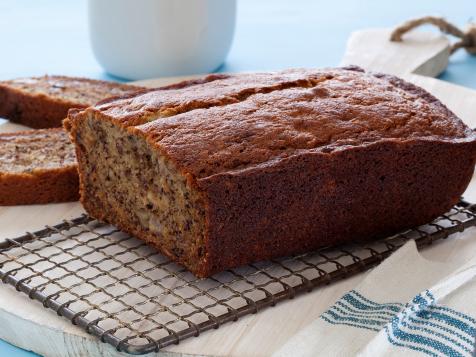 Can You Substitute Oil For Shortening In Banana Bread Banana Bread Lightened Up Food Network Healthy Eats Recipes Ideas And Food News Food Network