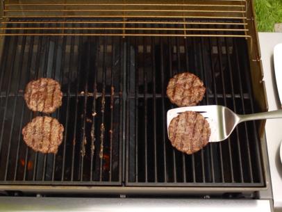 How to Grill Burgers The Right Way Every Time - The Manual