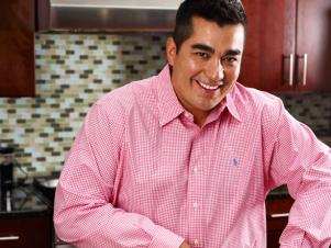 Iron Chef, Jose Garces, Prepares Spanish Paella
