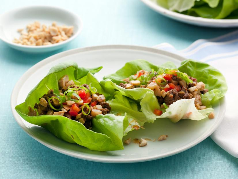 https://food.fnr.sndimg.com/content/dam/images/food/fullset/2011/6/6/0/EK0512_Lettuce-Cups-with-Tofu-and-Beef_s4x3.jpg.rend.hgtvcom.826.620.suffix/1371597742300.jpeg