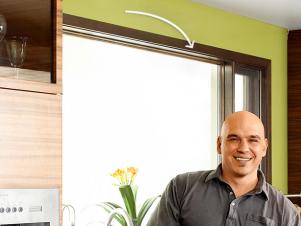 FNM-110109_Michael-Symon_s4x3