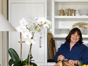 Fnm 060109_star Kitchen Ina Garten Kitchen_s4x3