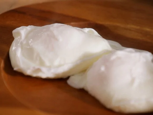 How to Poach Eggs