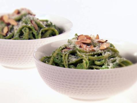 Linguine with Avocado and Arugula Pesto