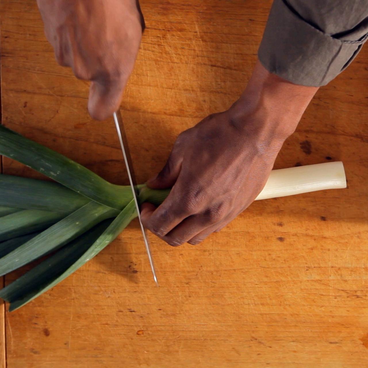 How To Cut Shallots (Step-By-Step Guide)