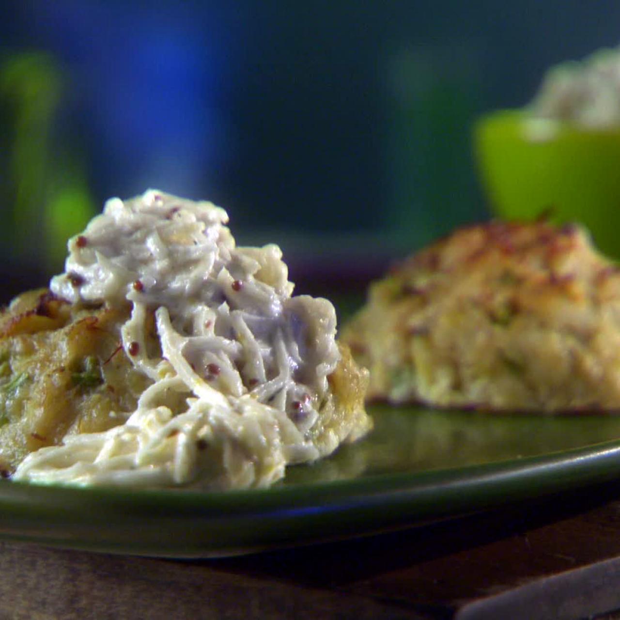 https://food.fnr.sndimg.com/content/dam/images/food/fullset/2011/7/8/4/RE1002H_sunnys-simple-crabcakes-with-celery-root-remoulade_s4x3.jpg.rend.hgtvcom.1280.1280.suffix/1371600027020.jpeg