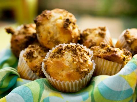 Yogurt-Fruit Muffins with Bran Crumb Topping