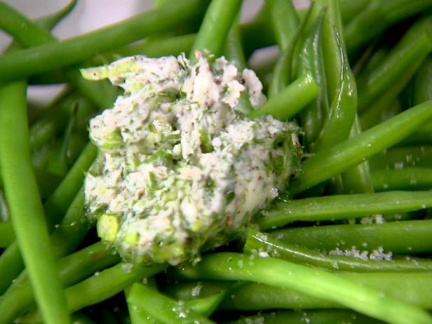 Haricots Verts with Herb Butter image