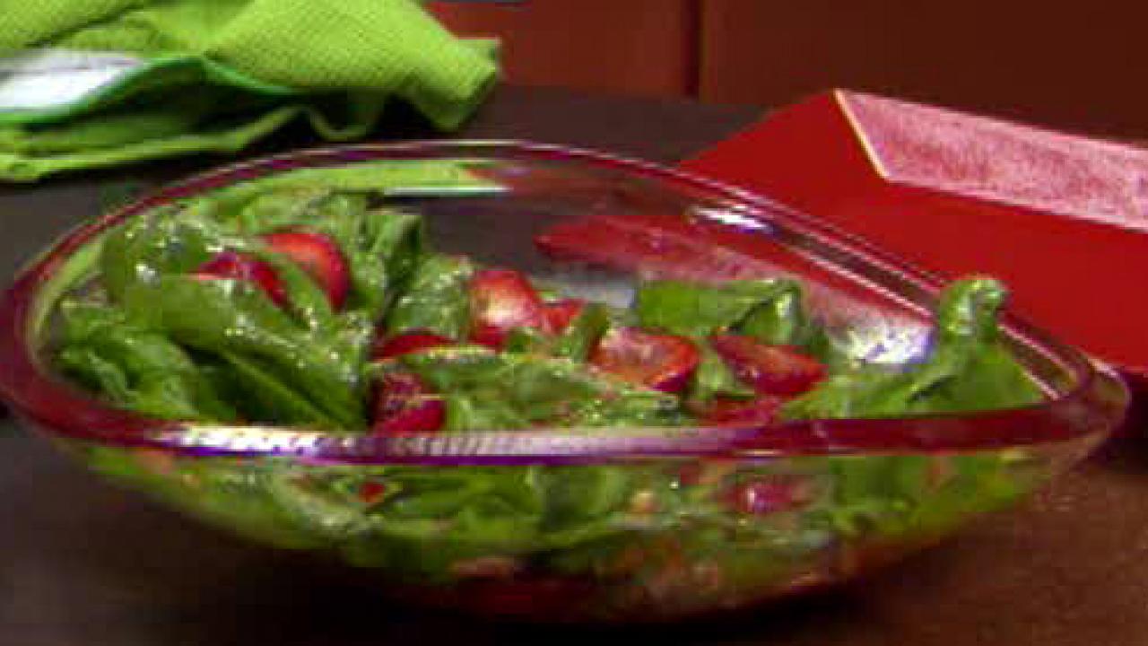 Spinach Salad with Strawberries and Basil