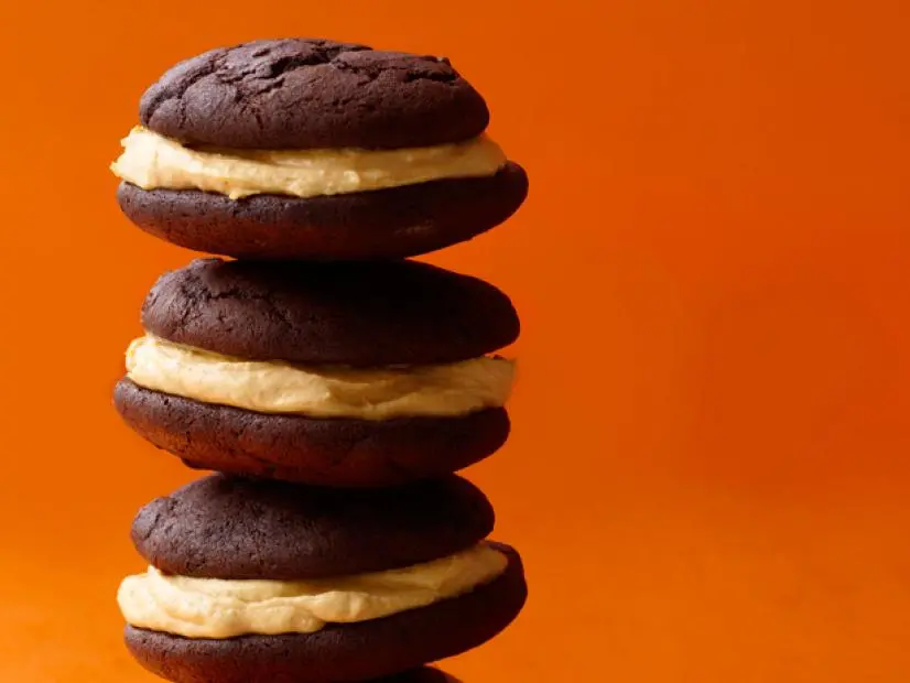 Whoopie Pumpkin Pies Recipe The Neelys Food Network(00)