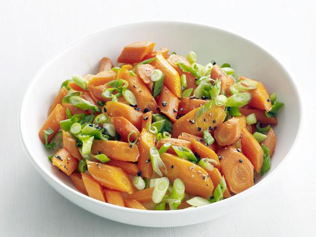 Tangerine-Glazed Carrots image