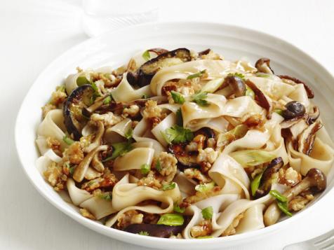 Turkey and Vegetable Chow Fun