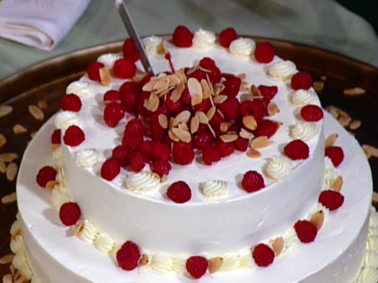 White Forest Cake Recipe by Vaishali Suhas - Cookpad
