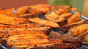 Smoked Paprika Potato Wedges