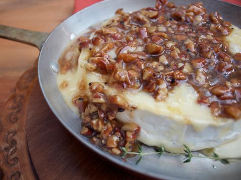 Start Your Thanksgiving Meal with Maple Pecan Baked Brie