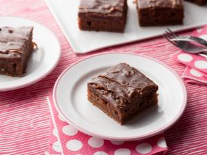 Wu0102h_chocolate Sheet Cake_s4x3