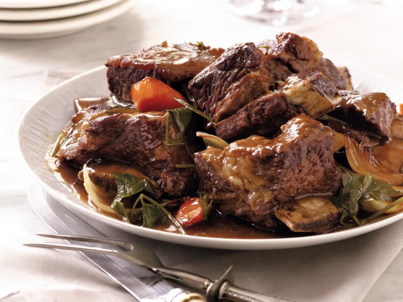 Slow cooker short ribs