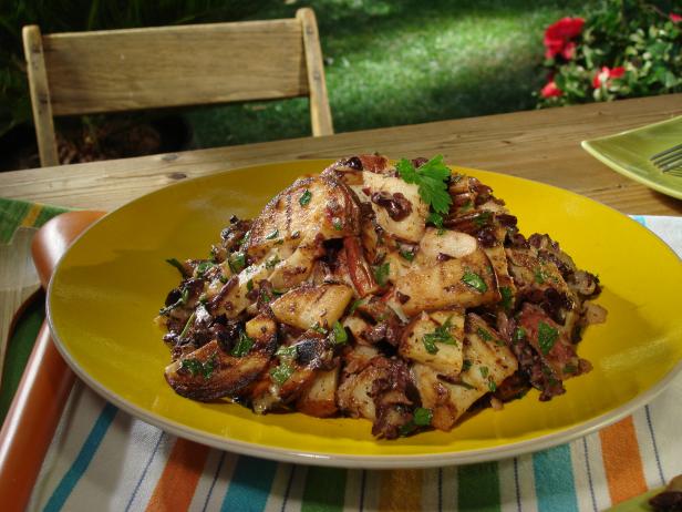 Grilled Warm Potato Salad With Roasted Garlic And Black Olive