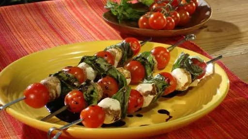 Insalata Caprese (Caprese Salad)