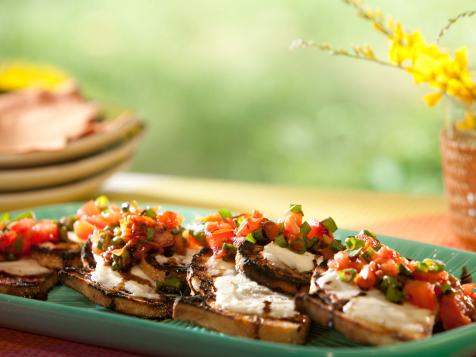 Crostini with Mascarpone, Grilled Scallion, Tomato and Balsamic Glaze