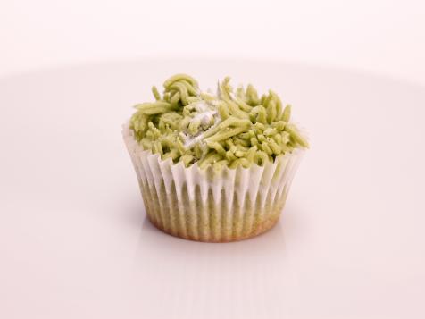 Green Tea Cupcakes Topped with Green Tea Buttercream Frosting