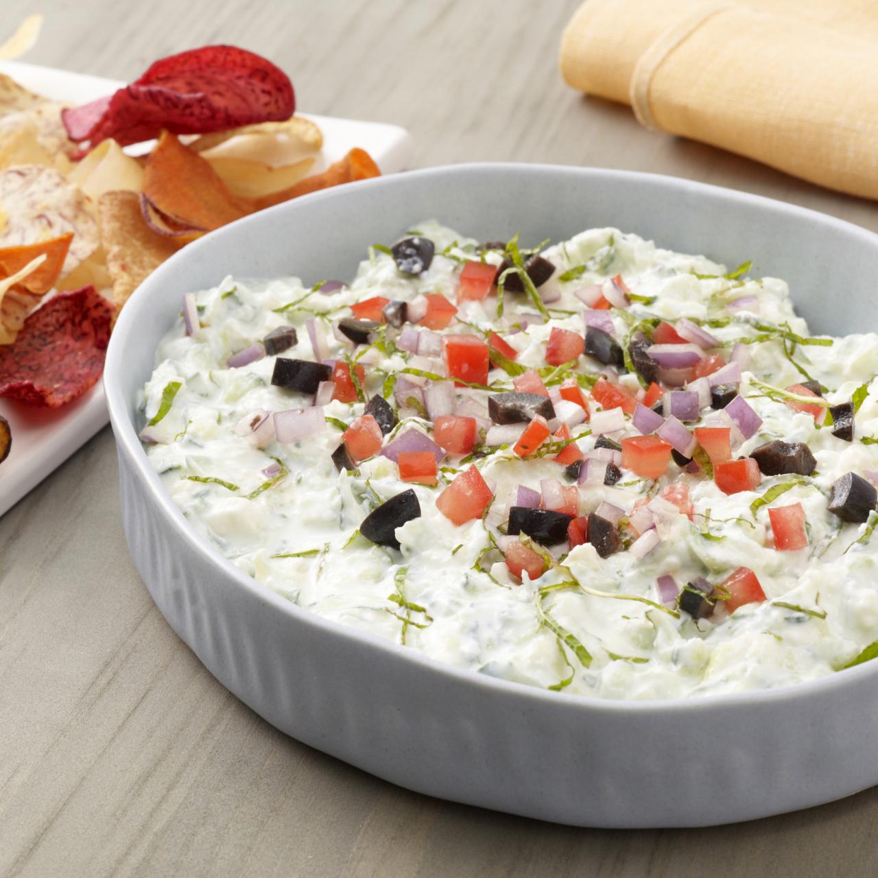 https://food.fnr.sndimg.com/content/dam/images/food/fullset/2012/10/1/0/FN_Creamy-Greek-Salad-Dip_s4x3.jpg.rend.hgtvcom.1280.1280.suffix/1382541959787.jpeg