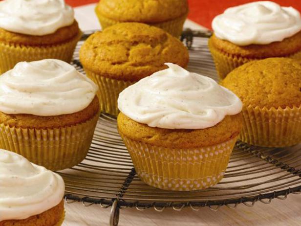 Spiced Pumpkin Cupcakes Recipe | Food Network
