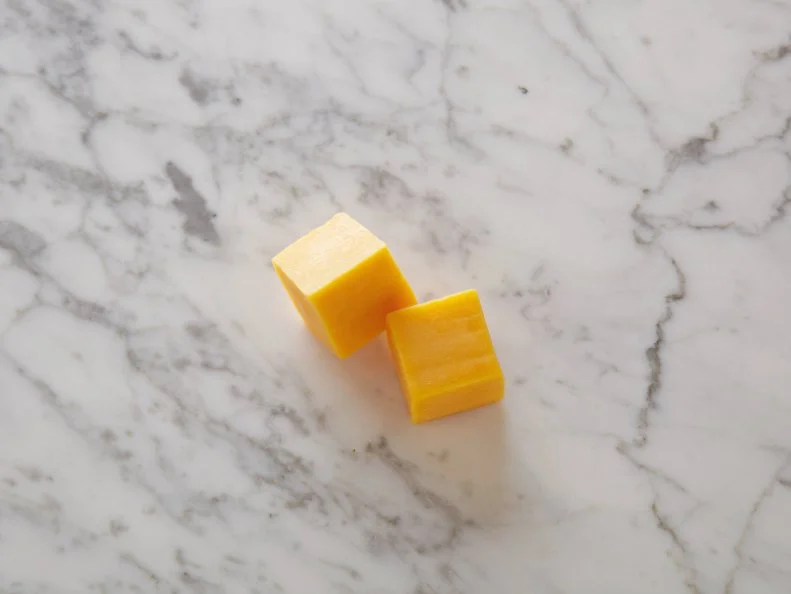 100 Cal 2 Cubes LowFat Cheese.tif