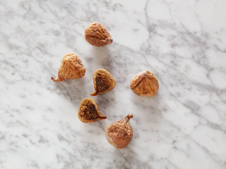100 Cal 5 Dried Figs.tif