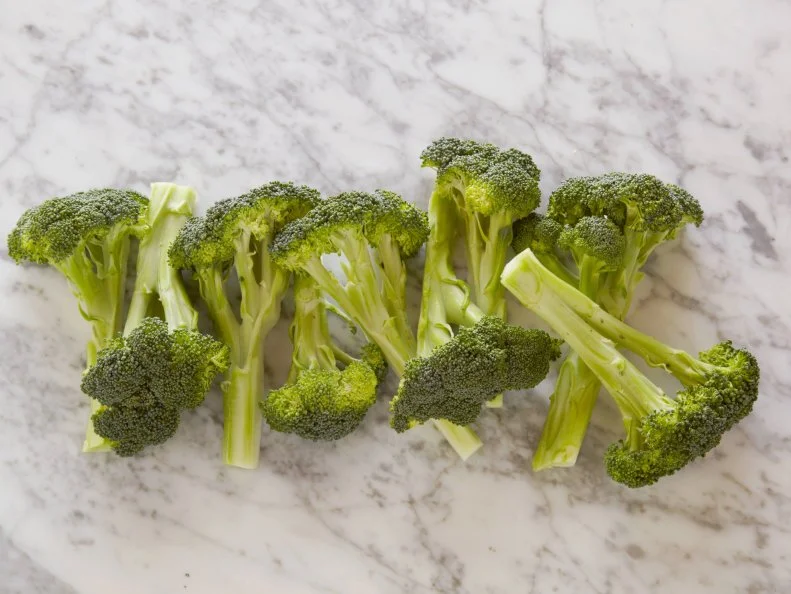 100 Cal 9 Broccoli Spears.tif