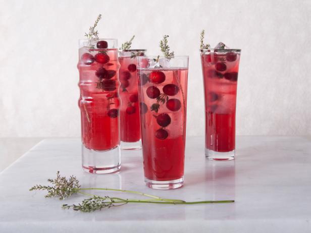 Cranberry Thyme Spritzers_image