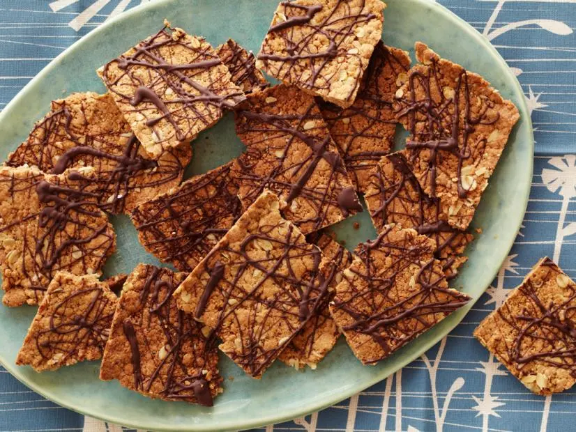 FN_FN Kitchens Crunchy Peanut Butter Thins.tif