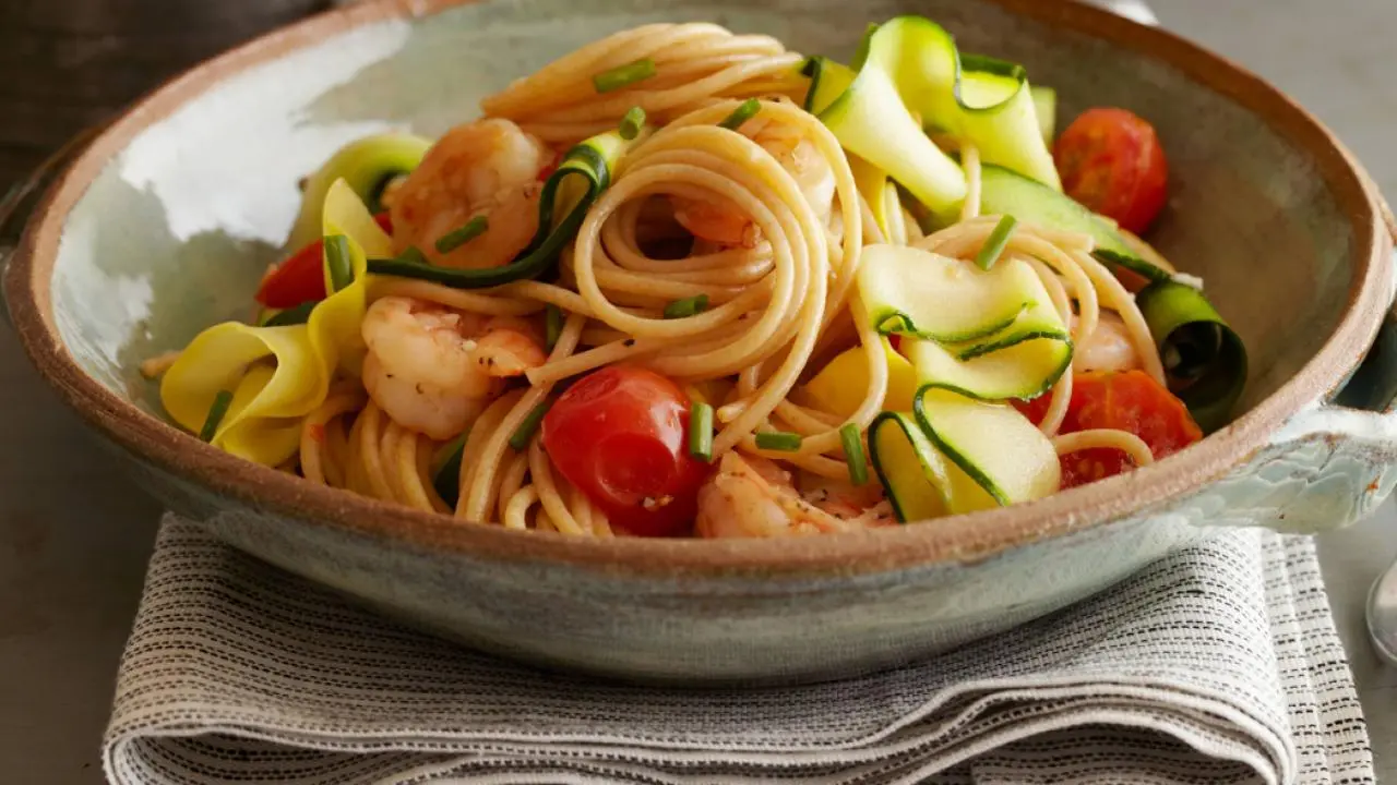 Ribbony Shrimp and Pasta Scampi