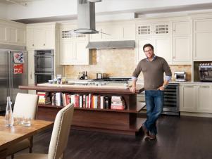 Fnm_110112 Scott Conant Star Kitchen_s4x3
