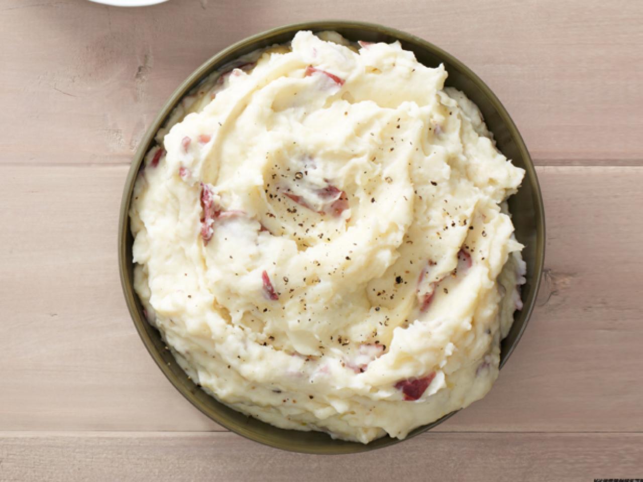 Garlic Butter Parmesan Smashed Potatoes Recipe – How to Make