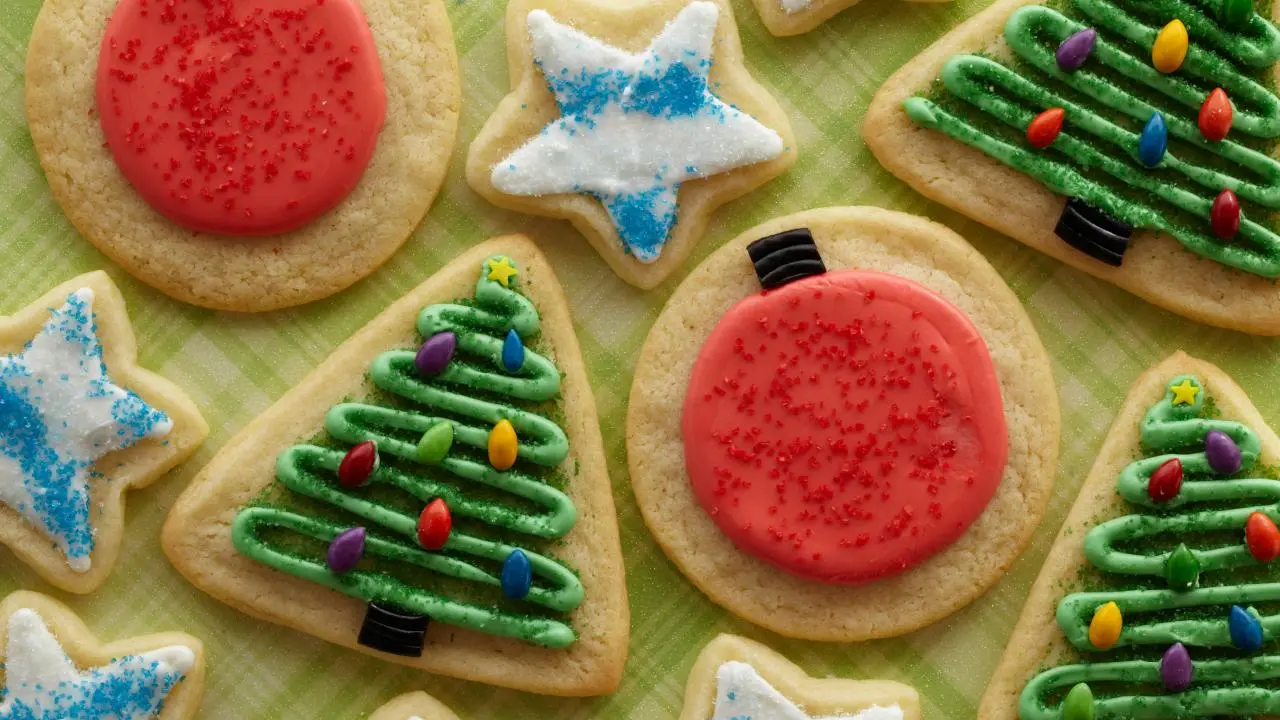 Iced Sugar Cookies Recipe | Trisha Yearwood | Food Network