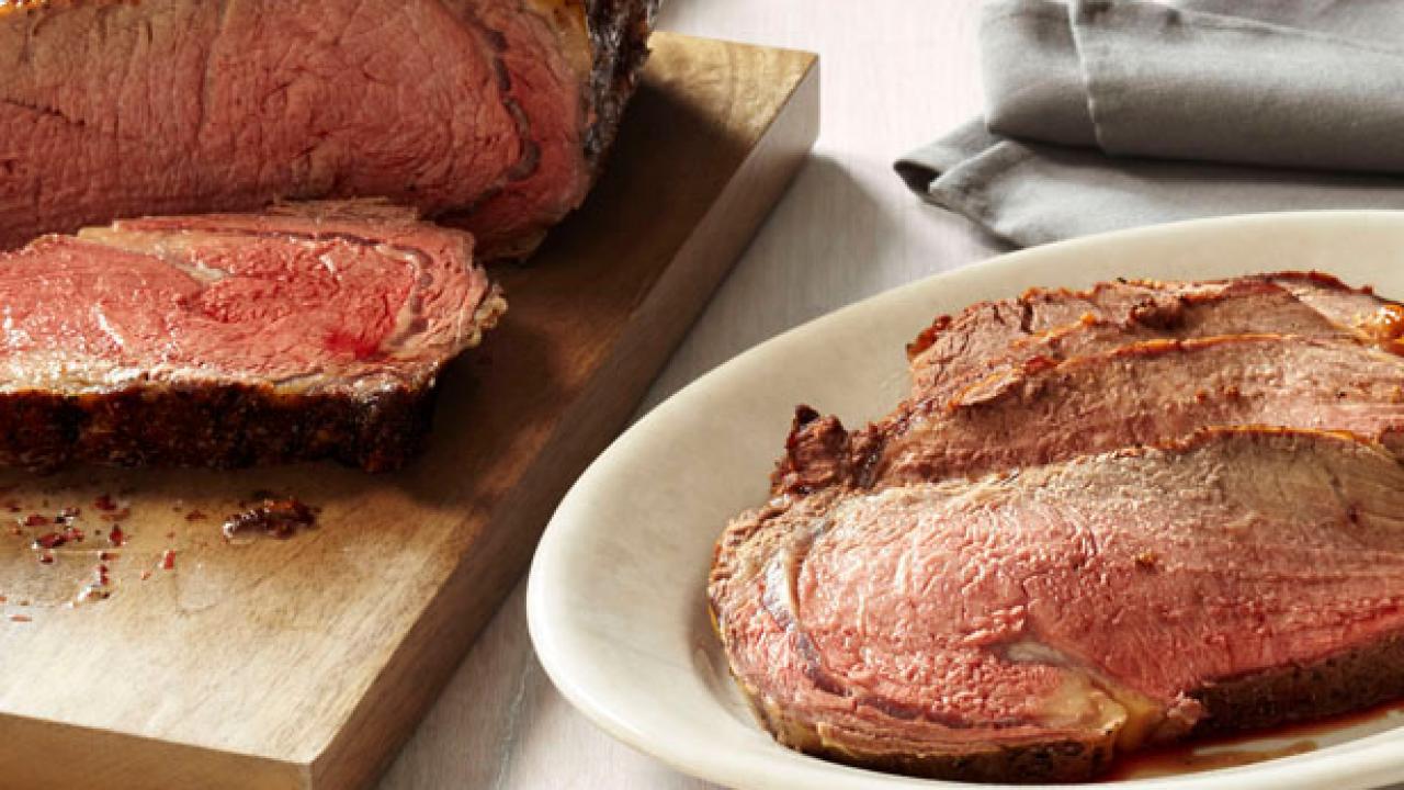 How to Cook Prime Rib Roast - The Kitchen Magpie