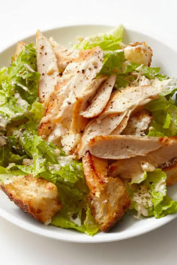 https://food.fnr.sndimg.com/content/dam/images/food/fullset/2012/11/13/6/FNM_120112-Light-Chicken-Caesar-Recipe_s4x3.jpg.rend.hgtvcom.616.924.suffix/1382375981902.webp