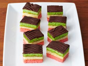 FNM_120112-TTAH-Lidia-Bastianich-Rainbow-Cookies-2_s4x3