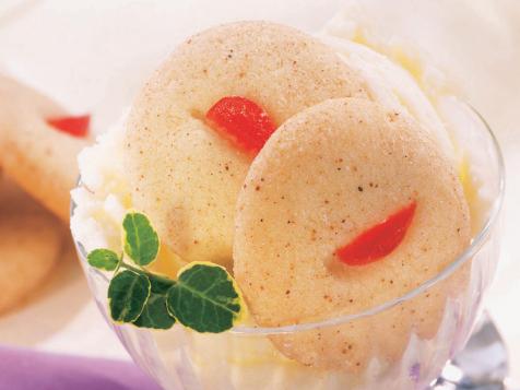 Almond Shortbread Cookies (Mantecaditos)