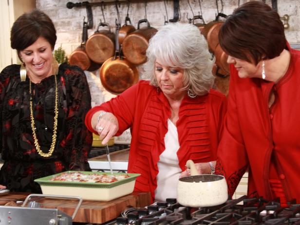 A Very Chatty Christmas With Paula Deen