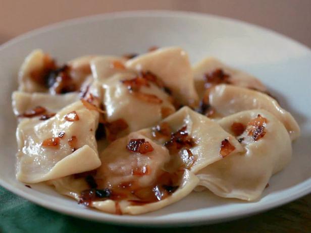 Pierogi filling ideas (15+ pierogi fillings you need to try!)