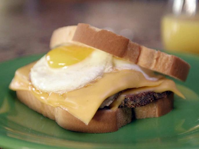 Fried Scrapple and Egg Sandwich Recipe | Graham Elliot | Food Network