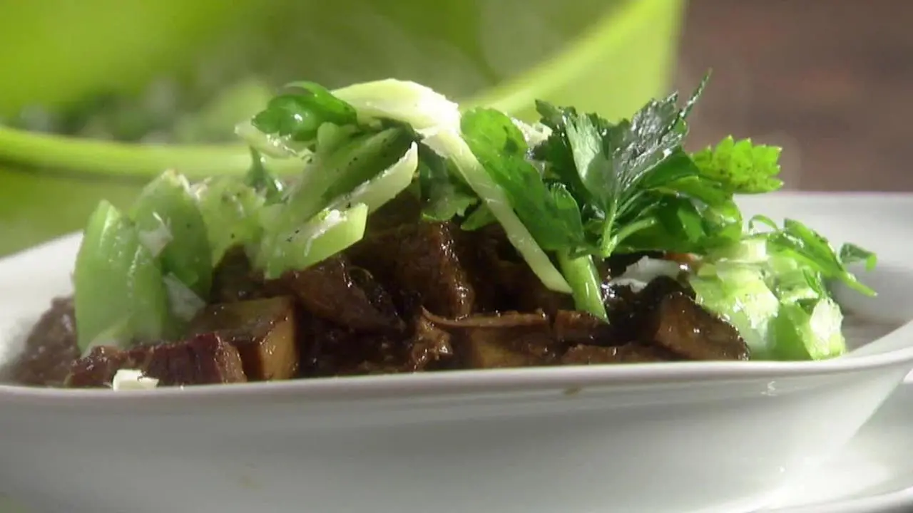 Potted Beef and Mushrooms