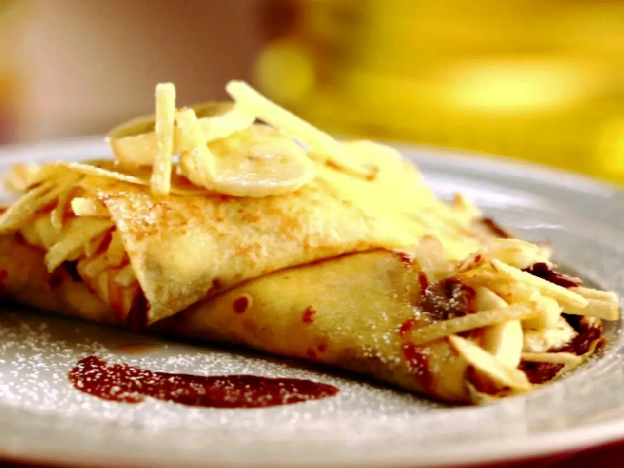 Banana, Chocolate Hazelnut and Potato Straw Crepe Recipe | Jeff